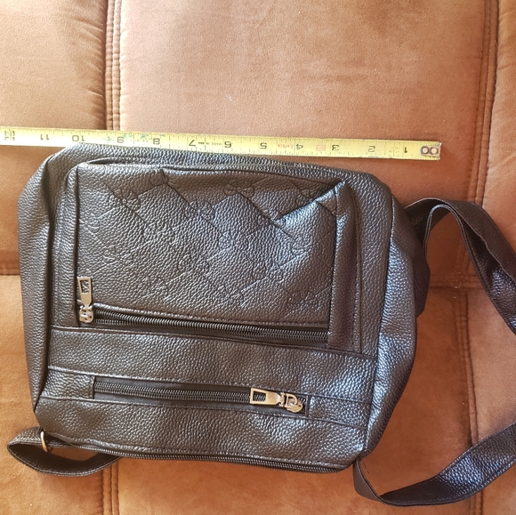 Purse - Picture 2 of 3